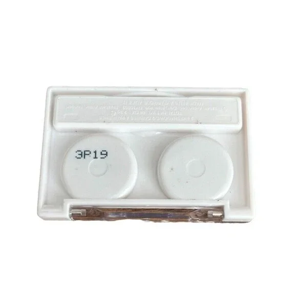 Elizabeth Arden Eyeshadow Duo Travel Mirror - Picture 3 of 3